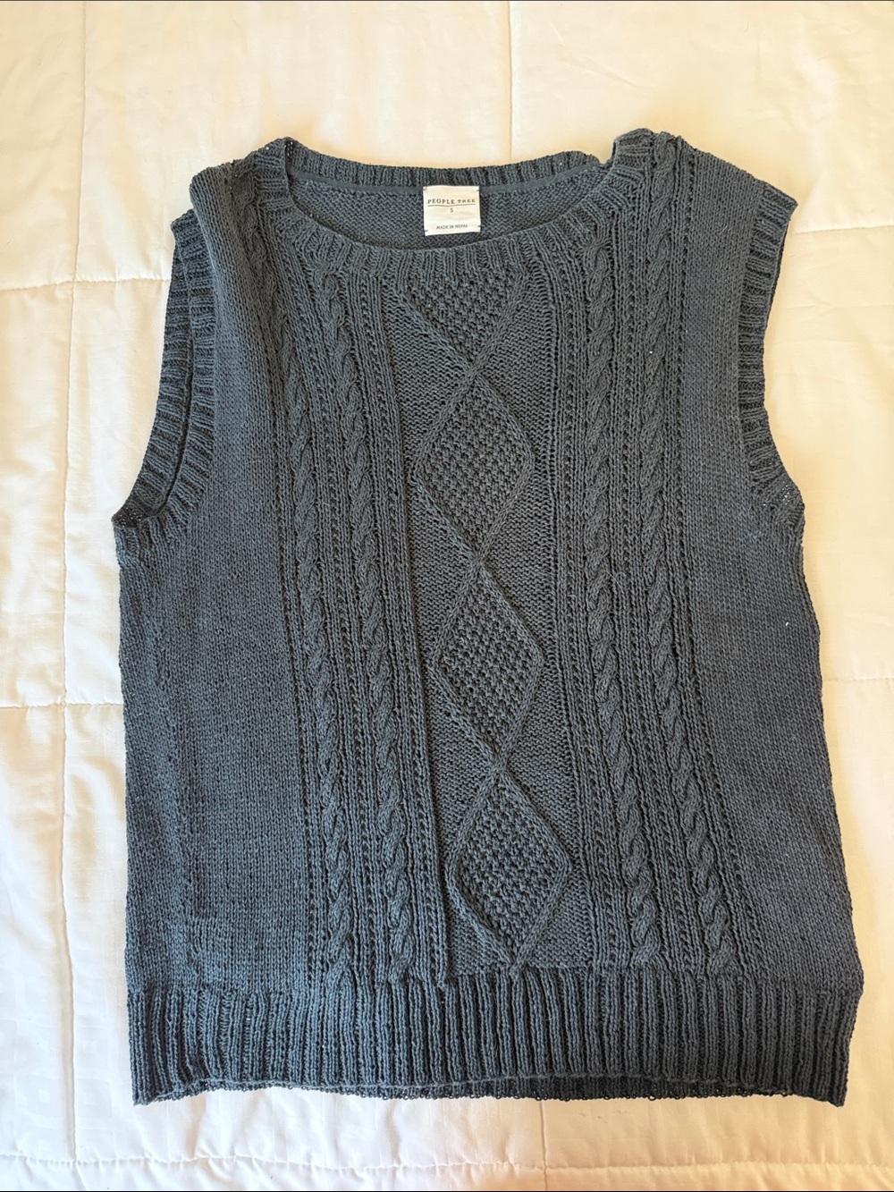 People Tree Cable Knit Sleeveless V-Neck Vest - Gray
